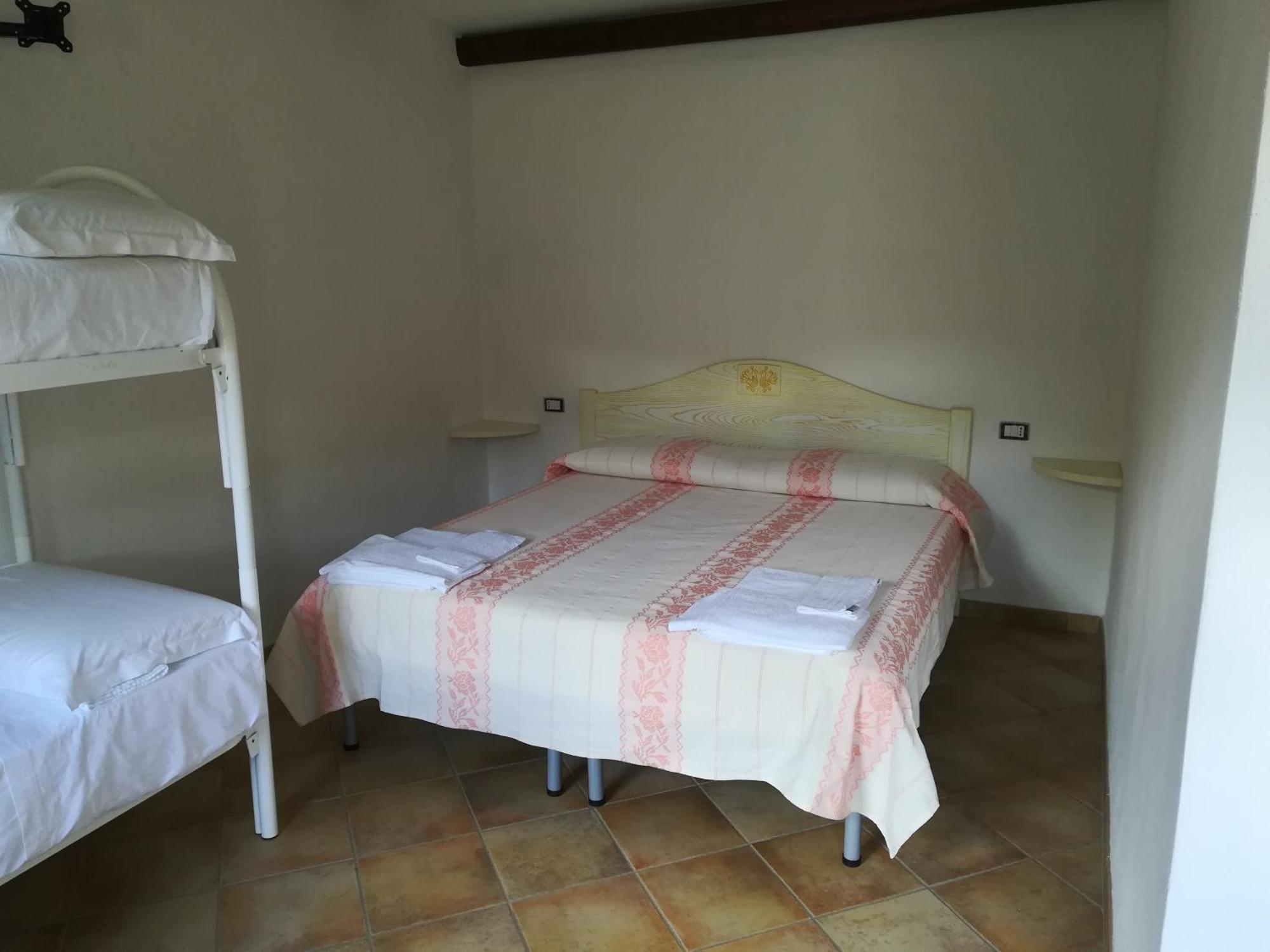 Tertenìa Agriturismo Donnolu חדר תמונה